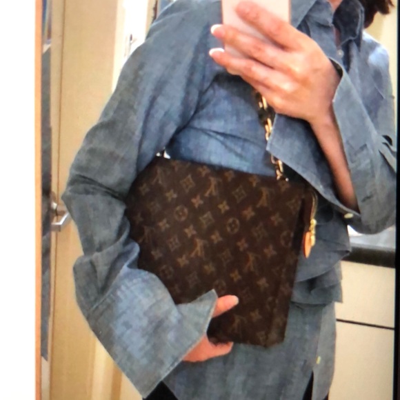 🌼🌼Authentic🌼🌼 Louis Vuitton Toiletry 26 + Strap - Picture 3 of 9